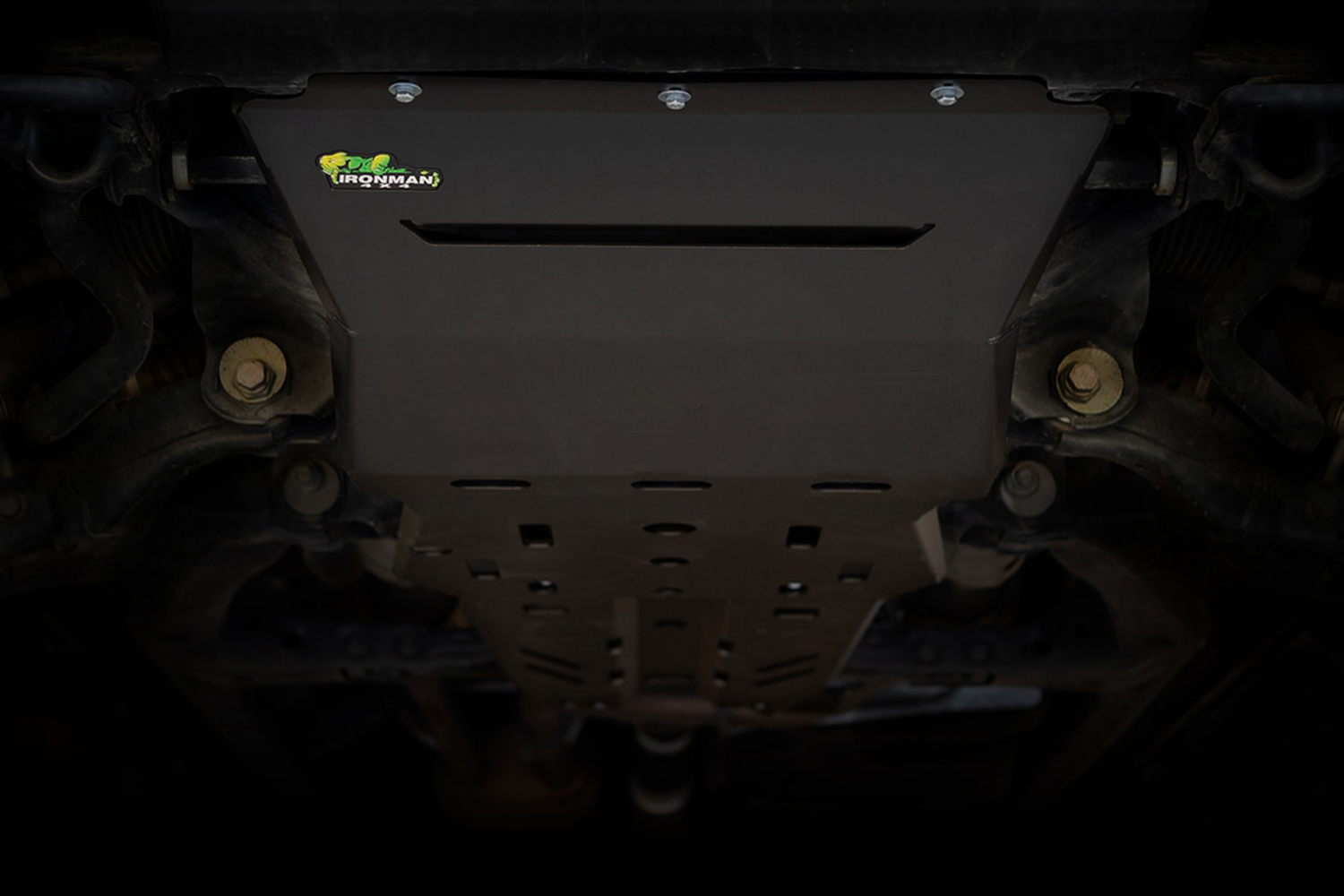 Does this skid plate kit go far enough back to cover the transfer case?
